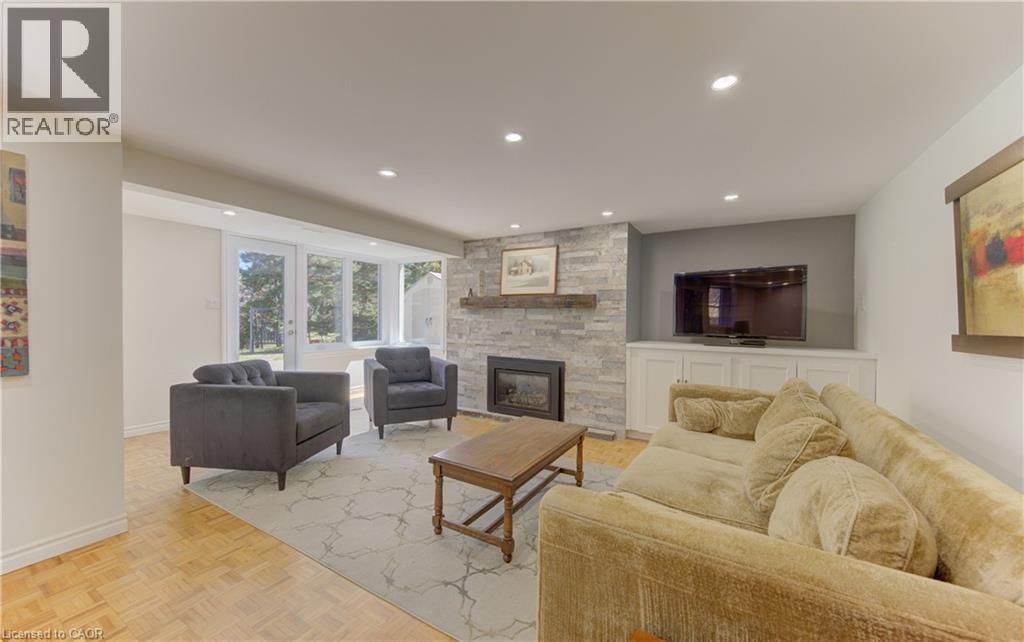 182 RIPPLEWOOD CRESCENT Image 41