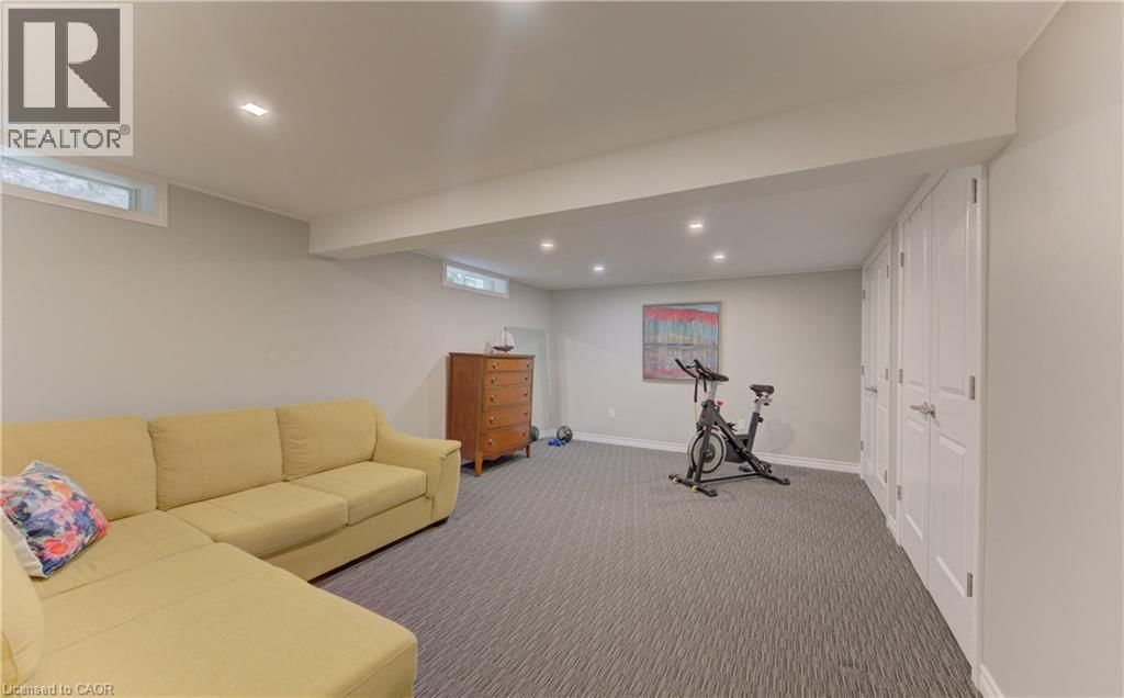 182 RIPPLEWOOD CRESCENT Image 44