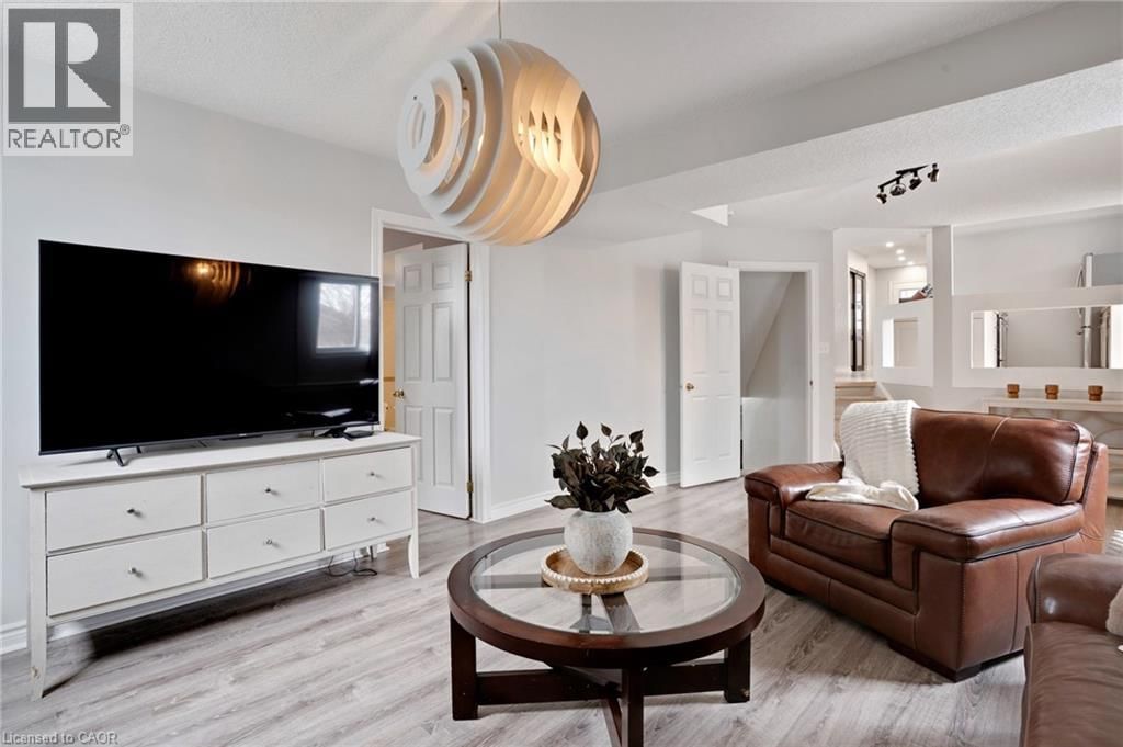 158 MCMEEKEN DRIVE Image 26