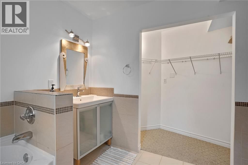 158 MCMEEKEN DRIVE Image 32