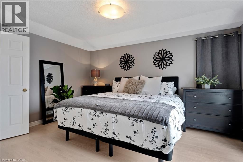 158 MCMEEKEN DRIVE Image 35