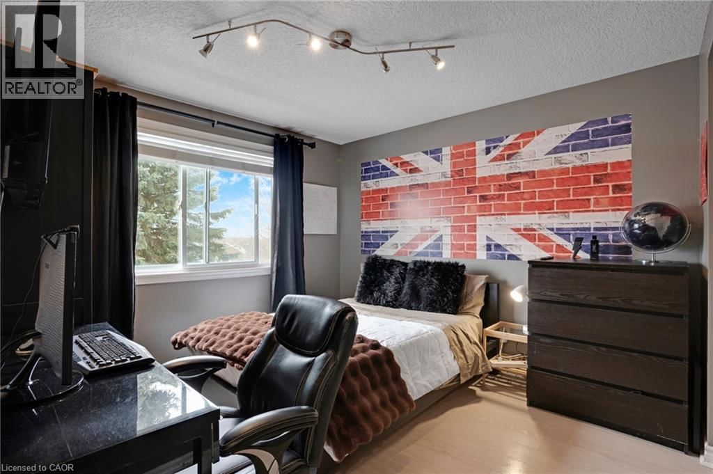 158 MCMEEKEN DRIVE Image 37