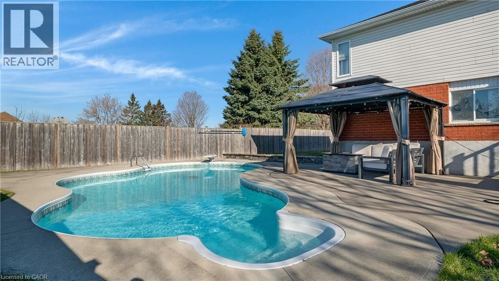 158 MCMEEKEN DRIVE Image 4