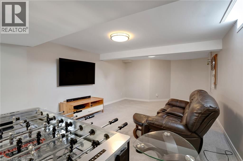 158 MCMEEKEN DRIVE Image 44