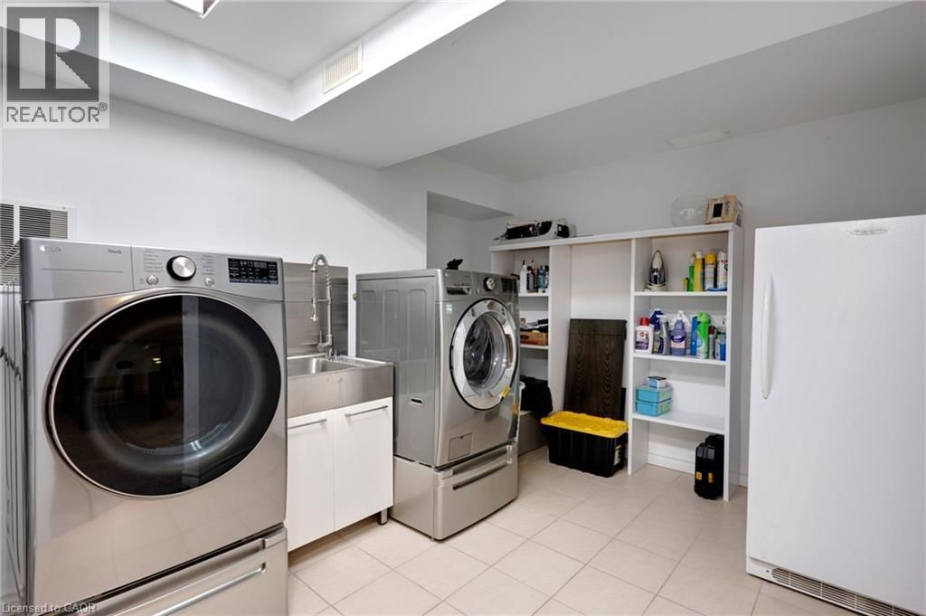 158 MCMEEKEN DRIVE Image 46