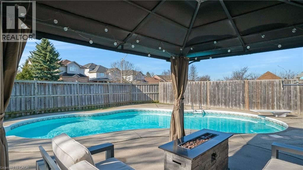 158 MCMEEKEN DRIVE Image 5