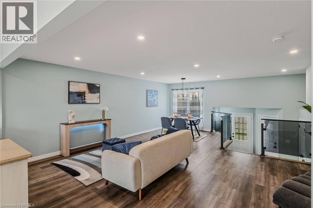 4 DOWDEN AVENUE Image 10