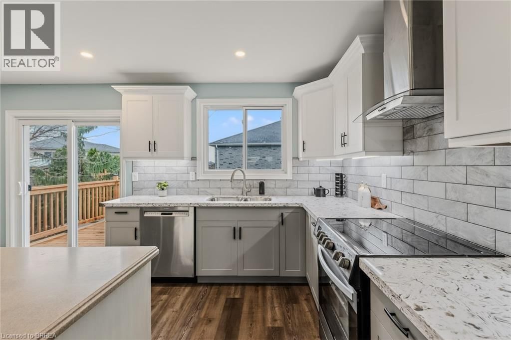 4 DOWDEN AVENUE Image 14