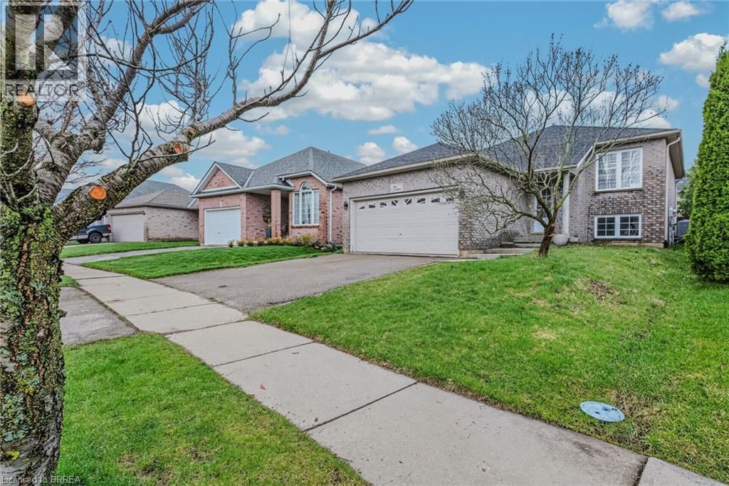 4 DOWDEN AVENUE Image 2