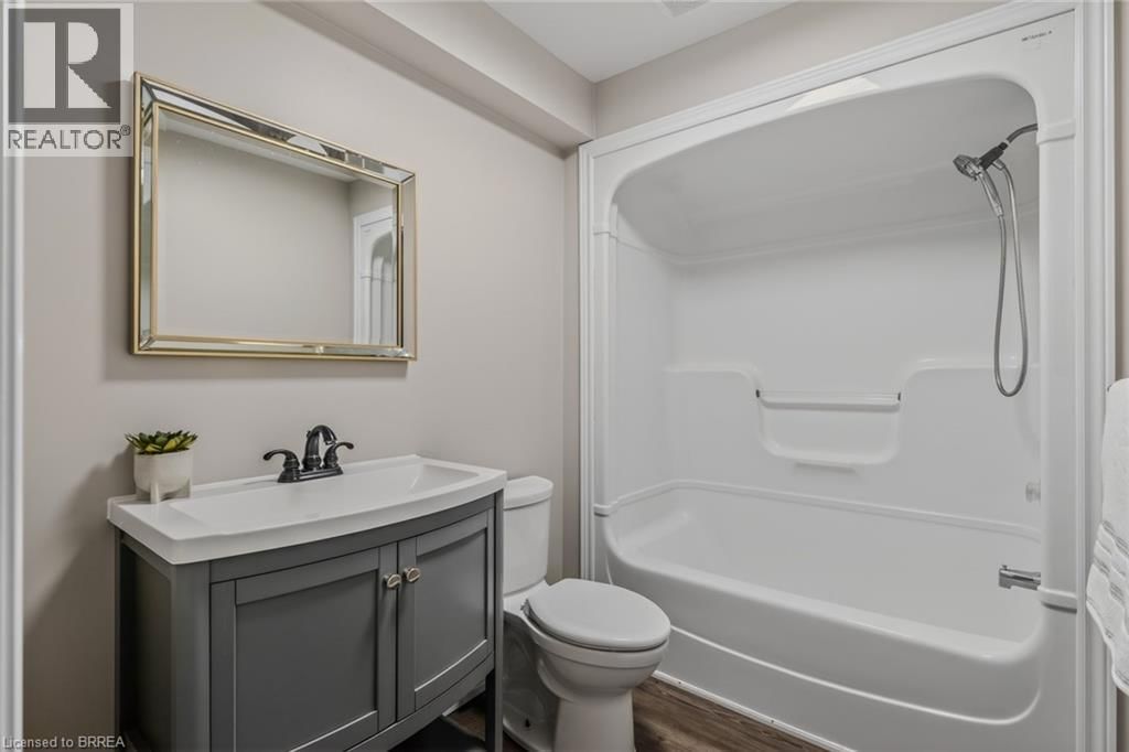 4 DOWDEN AVENUE Image 34