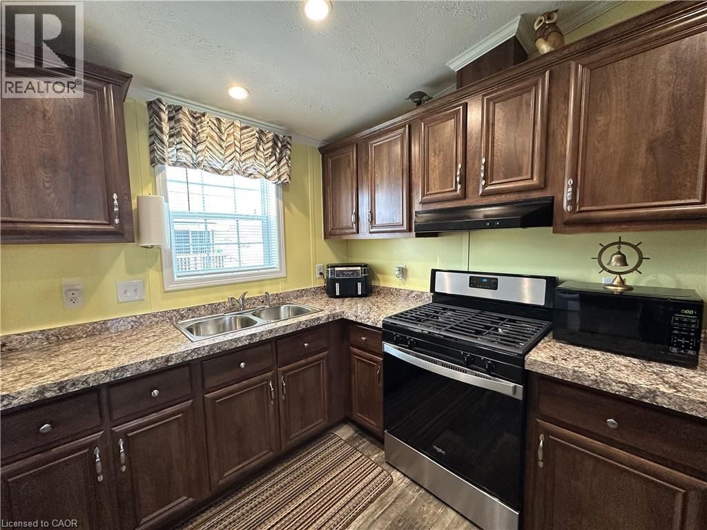 14 COPPER BEECH DRIVE Image 17