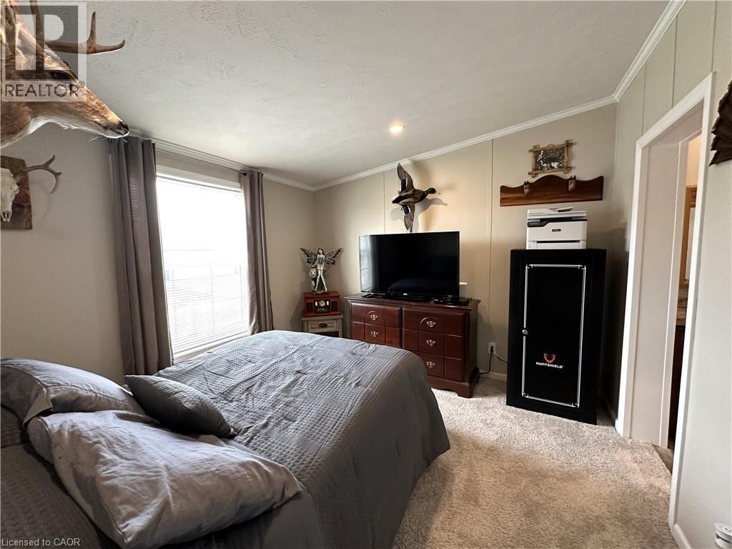 14 COPPER BEECH DRIVE Image 21