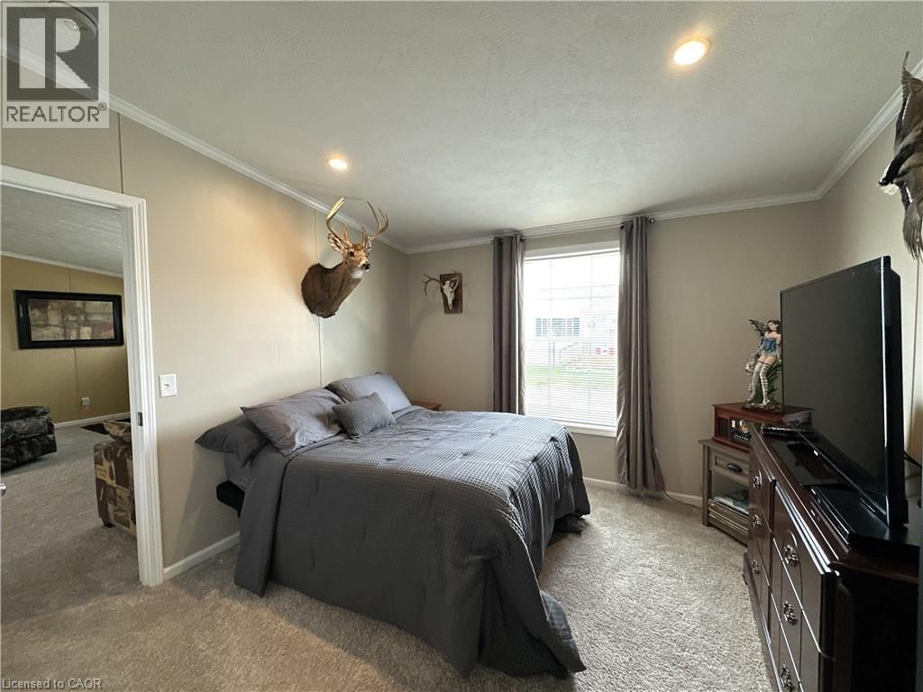 14 COPPER BEECH DRIVE Image 22