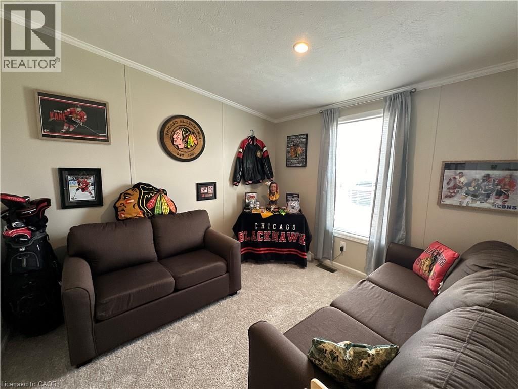 14 COPPER BEECH DRIVE Image 27