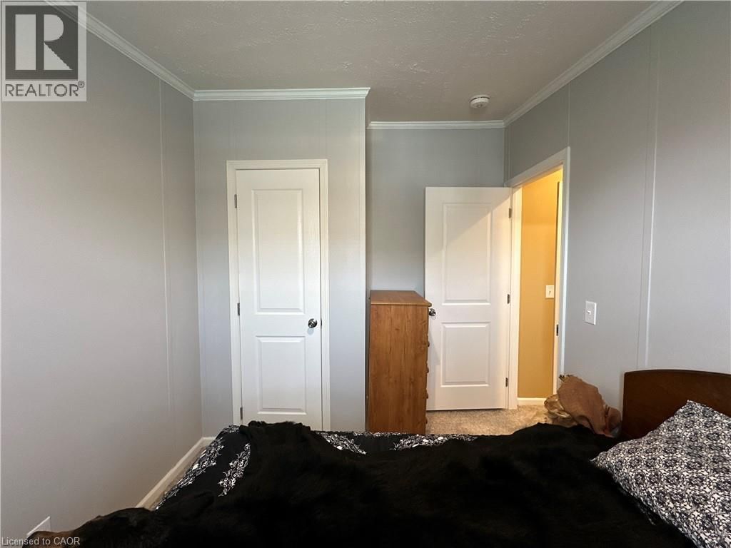 14 COPPER BEECH DRIVE Image 34