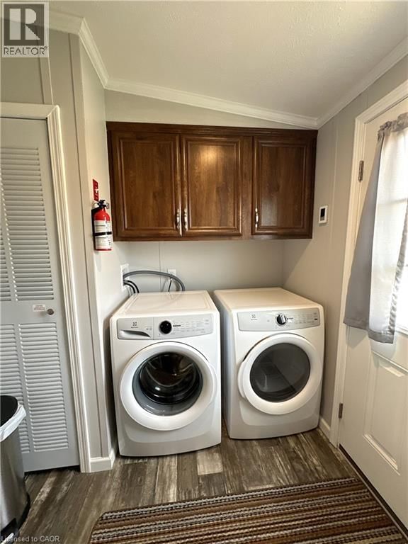 14 COPPER BEECH DRIVE Image 38