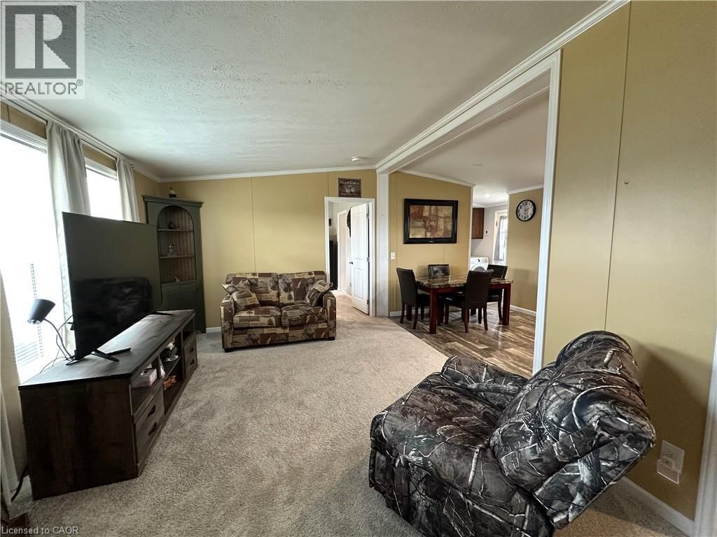 14 COPPER BEECH DRIVE Image 7