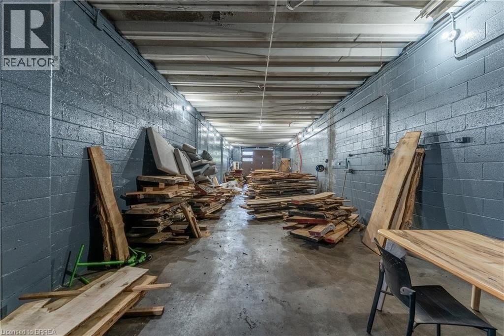 11 DOYLE STREET Image 17