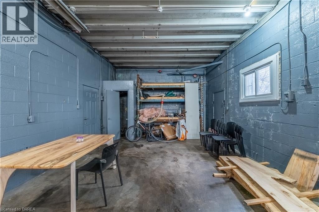 11 DOYLE STREET Image 19