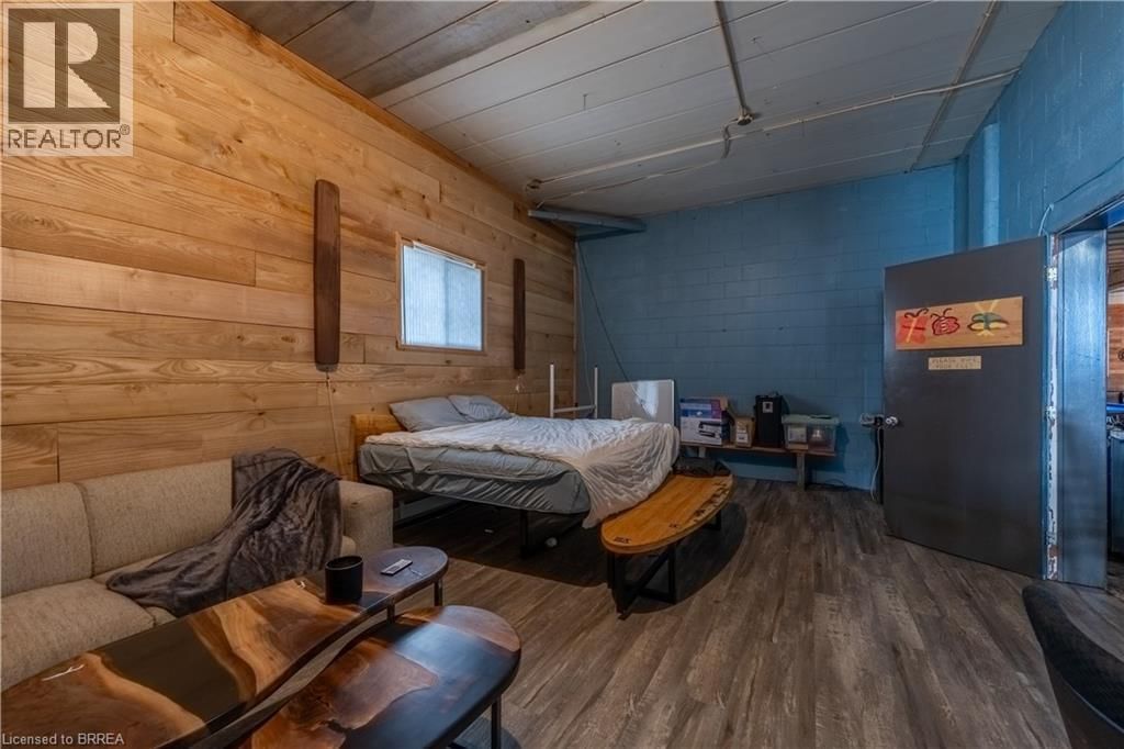 11 DOYLE STREET Image 22