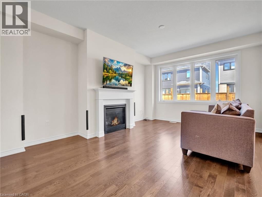 66 LILLIAN WAY Image 12