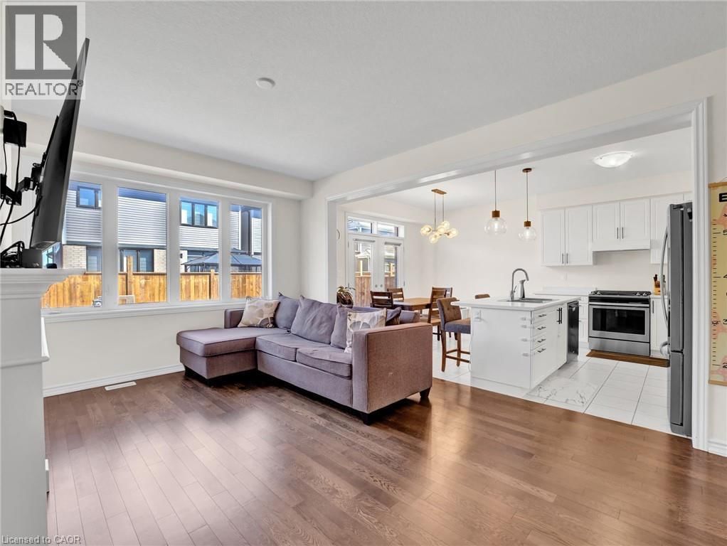 66 LILLIAN WAY Image 13