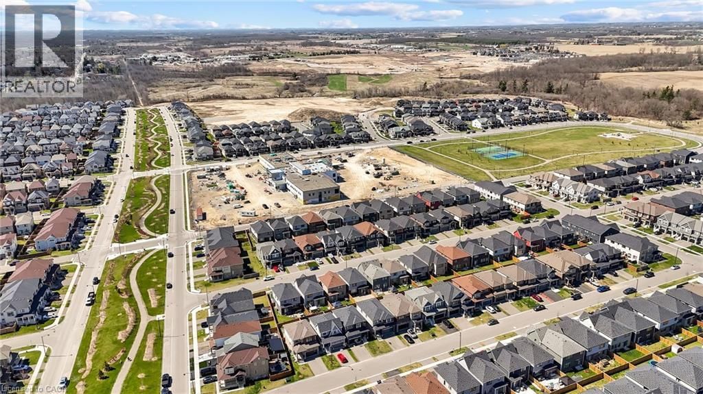 66 LILLIAN WAY Image 44