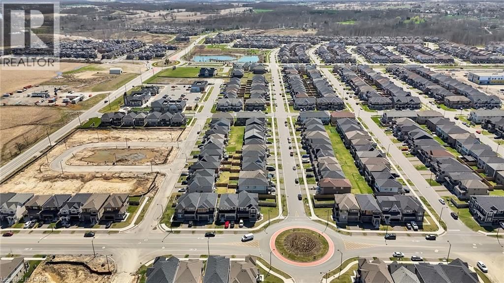 66 LILLIAN WAY Image 45