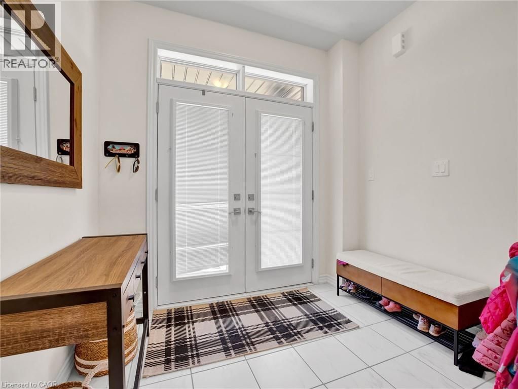 66 LILLIAN WAY Image 9