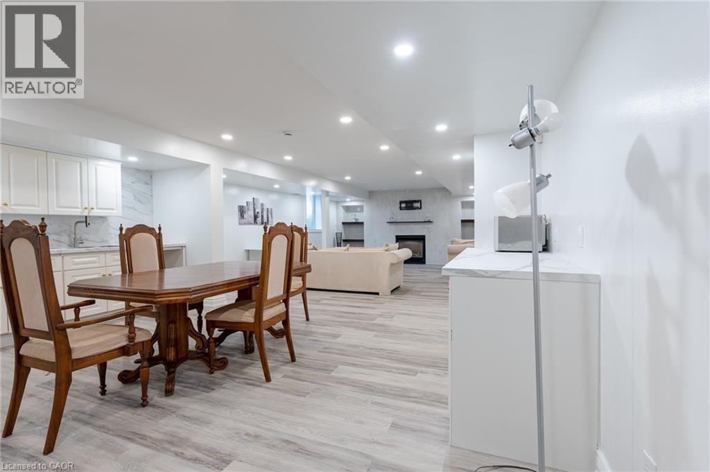 Lower - 80 DEERVIEW AVENUE Image 10