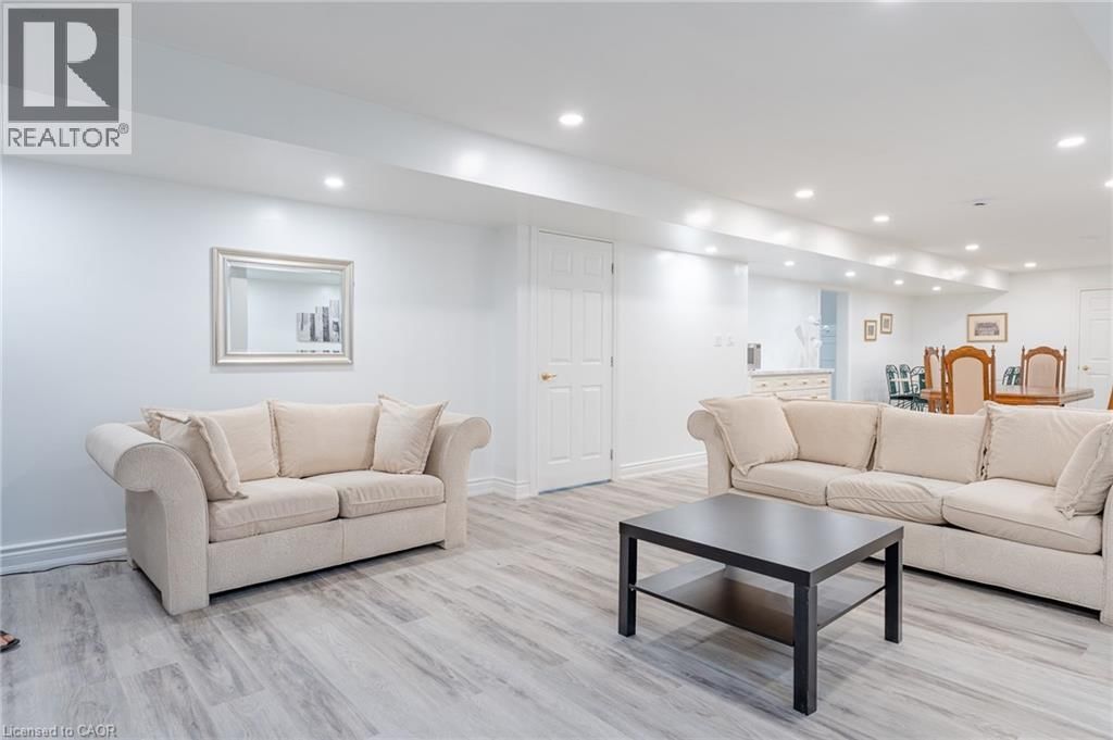 Lower - 80 DEERVIEW AVENUE Image 19