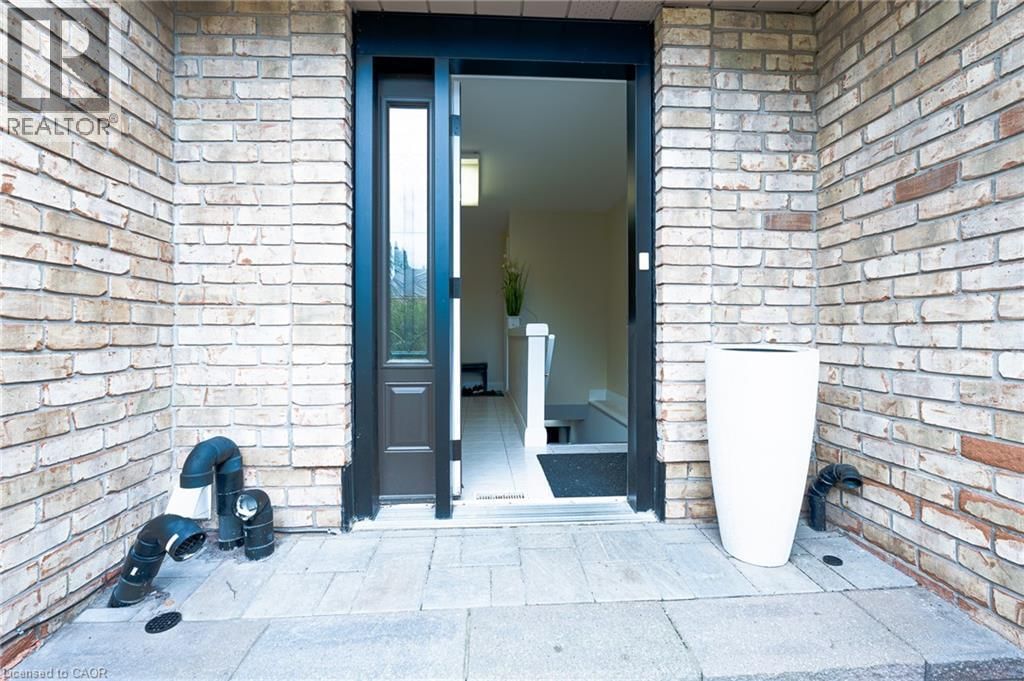 Lower - 80 DEERVIEW AVENUE Image 2