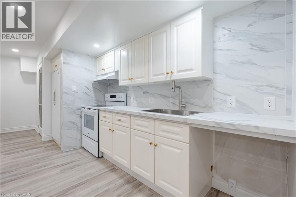 Lower - 80 DEERVIEW AVENUE Image 20