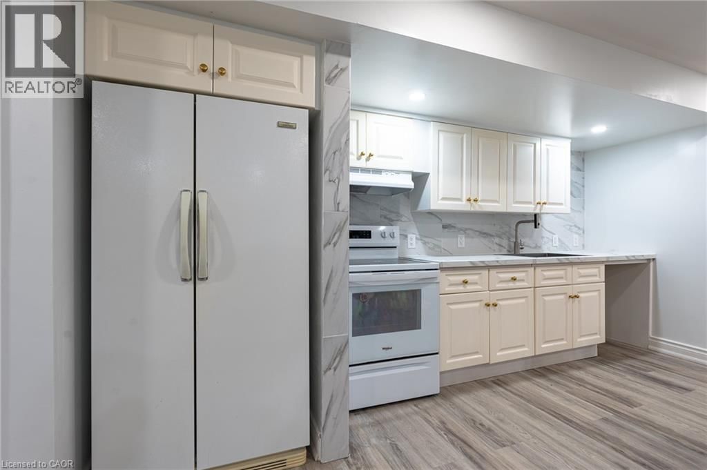 Lower - 80 DEERVIEW AVENUE Image 21