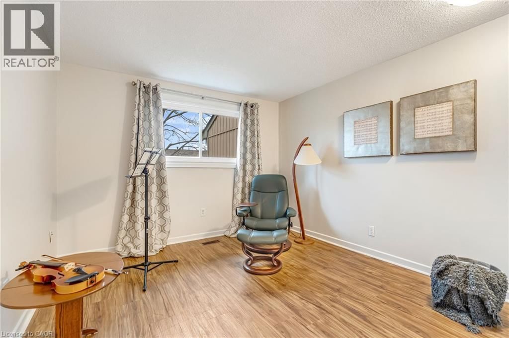 5 - 2185 FAIRCHILD BOULEVARD Image 23