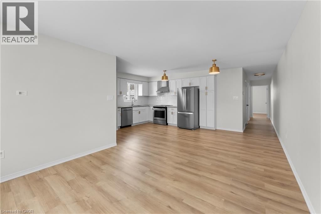 4688 LEE AVENUE Image 12