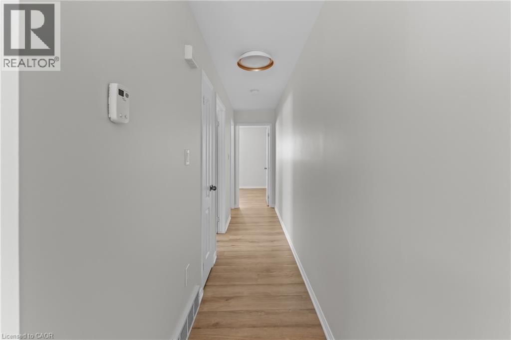 4688 LEE AVENUE Image 13