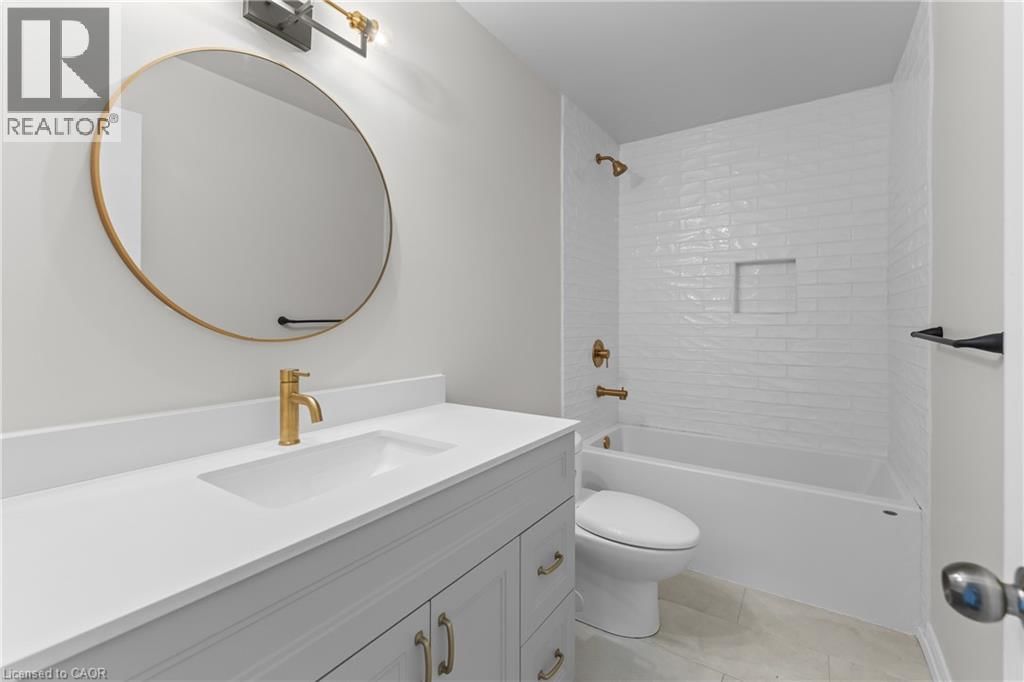 4688 LEE AVENUE Image 17