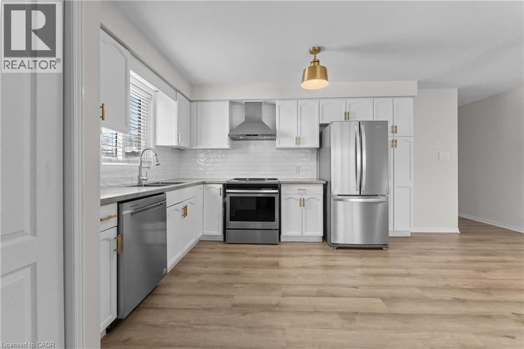 4688 LEE AVENUE Image 4