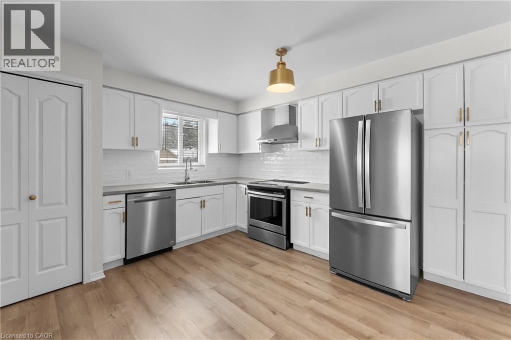 4688 LEE AVENUE Image 5