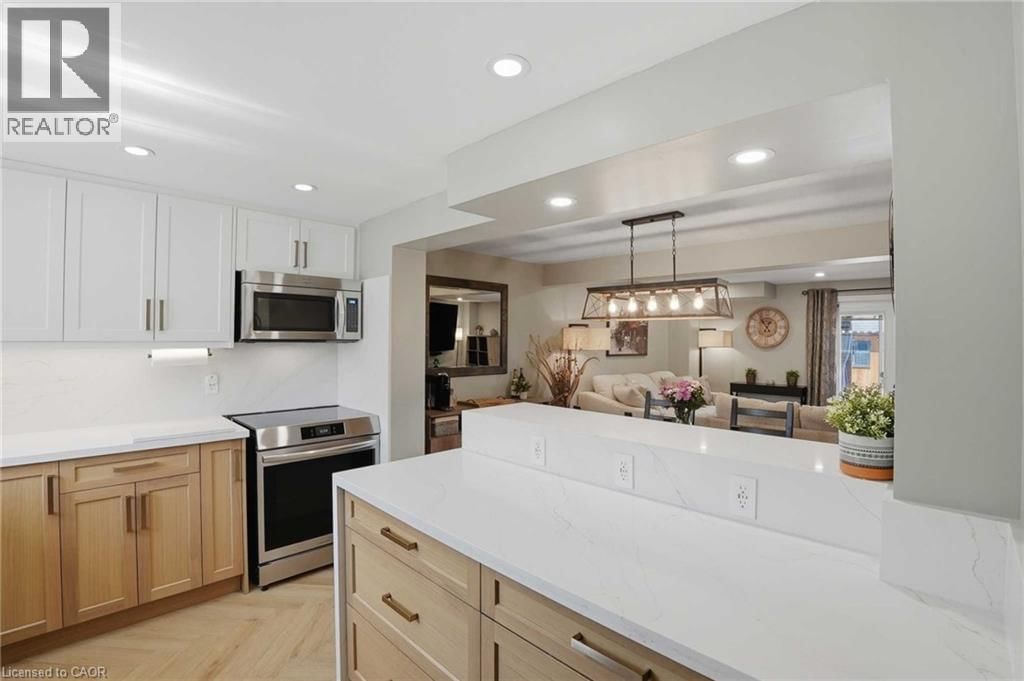 102 IRONSTONE DRIVE Image 13