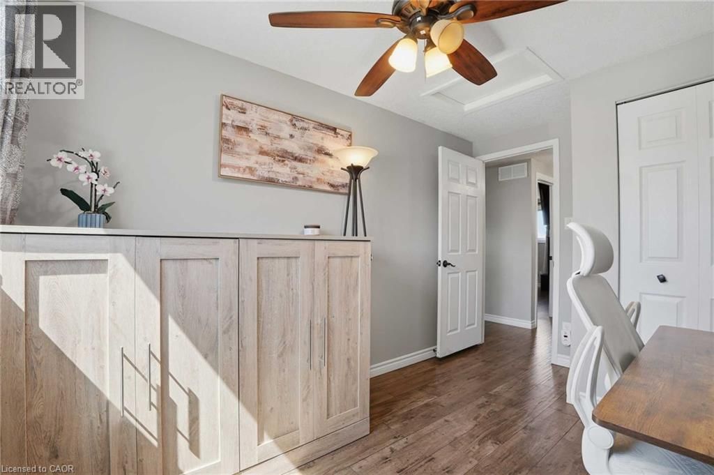 102 IRONSTONE DRIVE Image 25