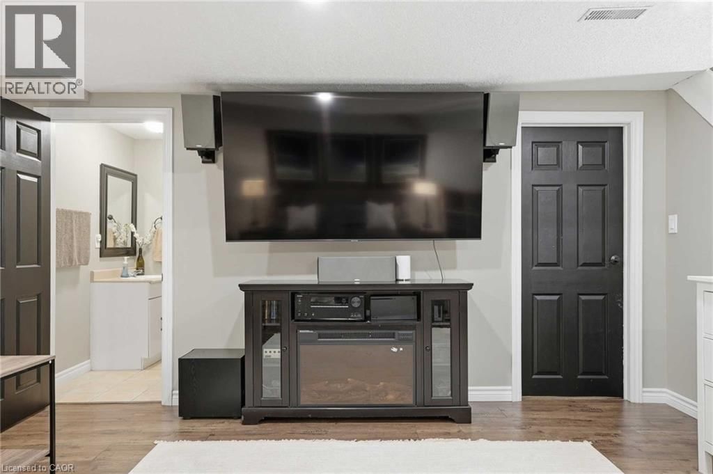 102 IRONSTONE DRIVE Image 28