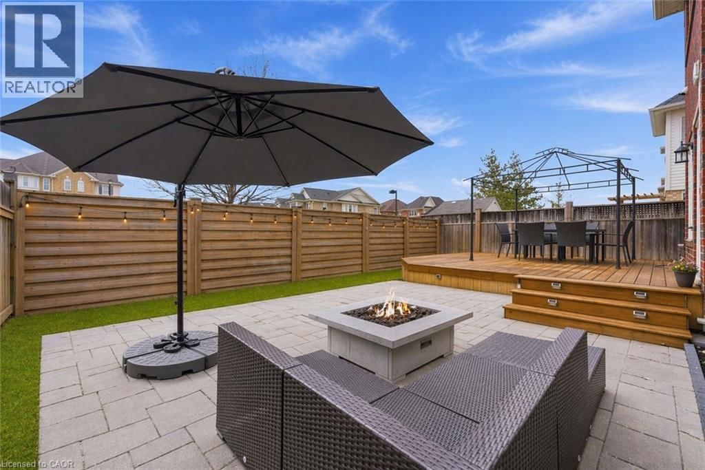 910 VICKERMAN WAY Image 38