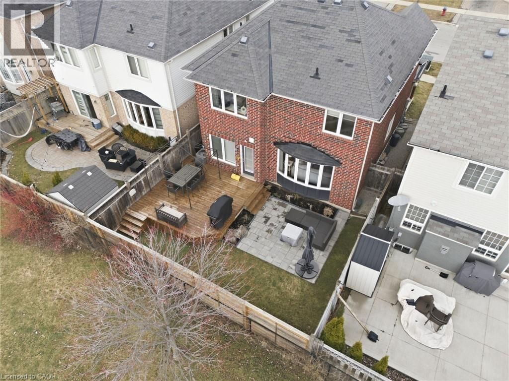 910 VICKERMAN WAY Image 42