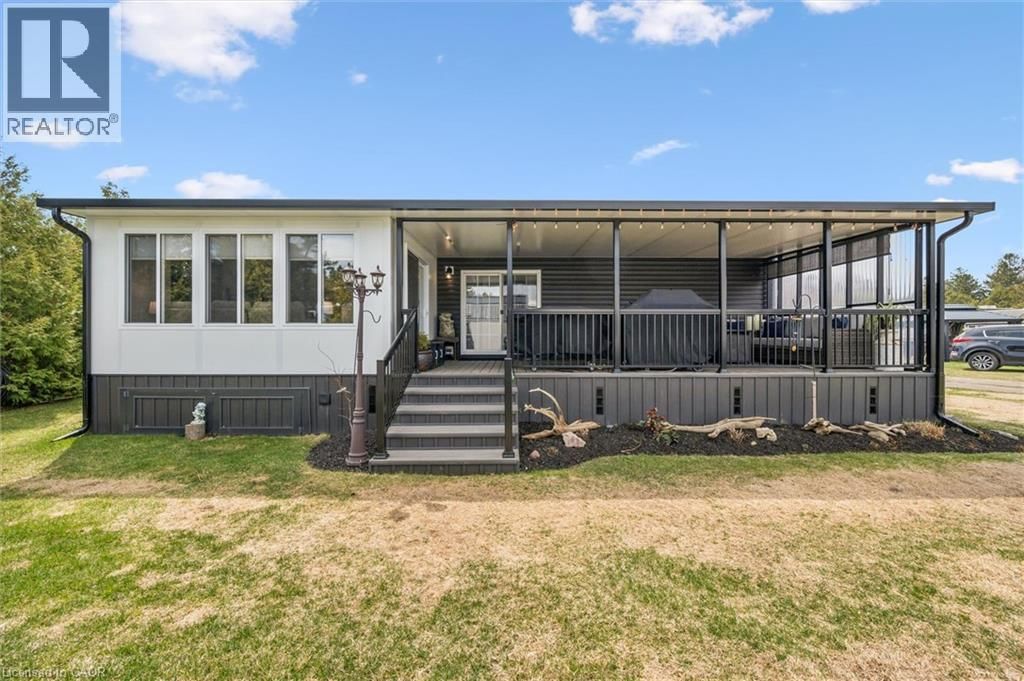 83 - 930 LAKESHORE ROAD Image 10