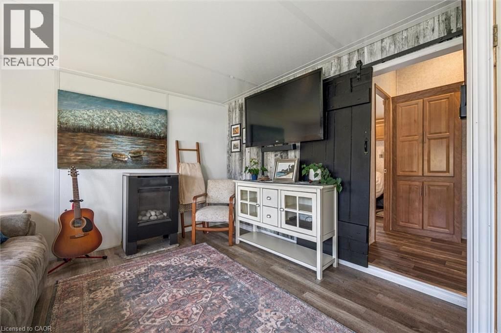 83 - 930 LAKESHORE ROAD Image 29