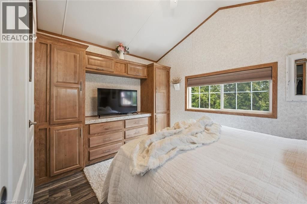 83 - 930 LAKESHORE ROAD Image 36