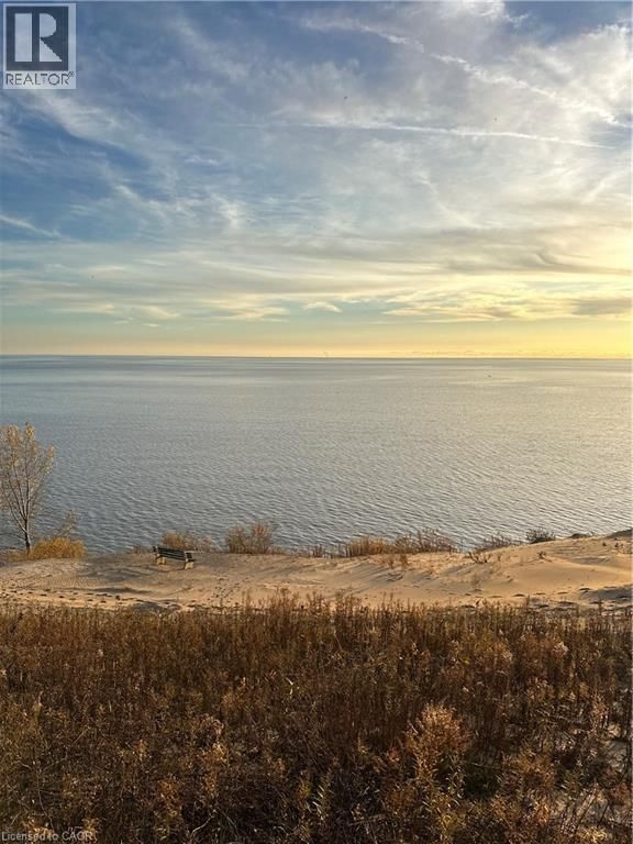 83 - 930 LAKESHORE ROAD Image 48