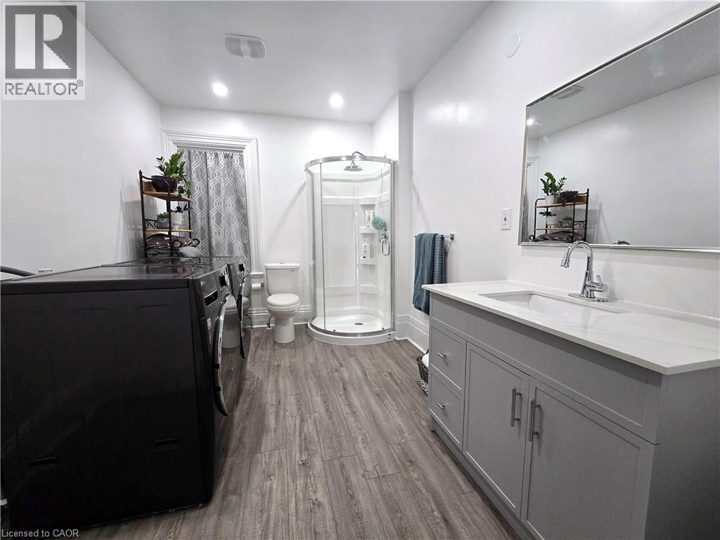 12 PEARL STREET Image 22